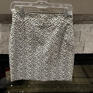 J. Crew Black and Beige Patterned Pencil Skirt size 4P
